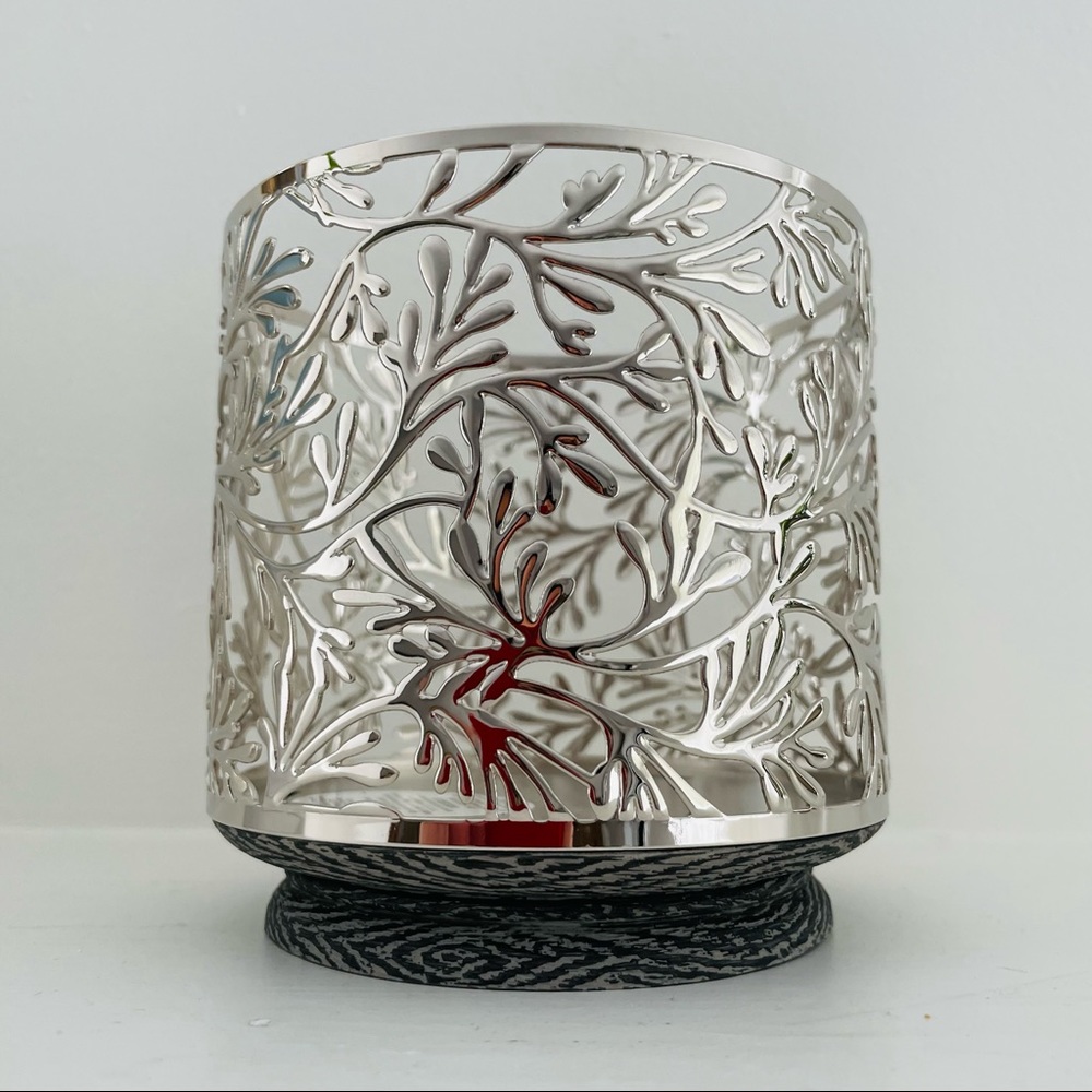 BBW Bath & body works Silver Branches Wood Pedestal 3 wick candle